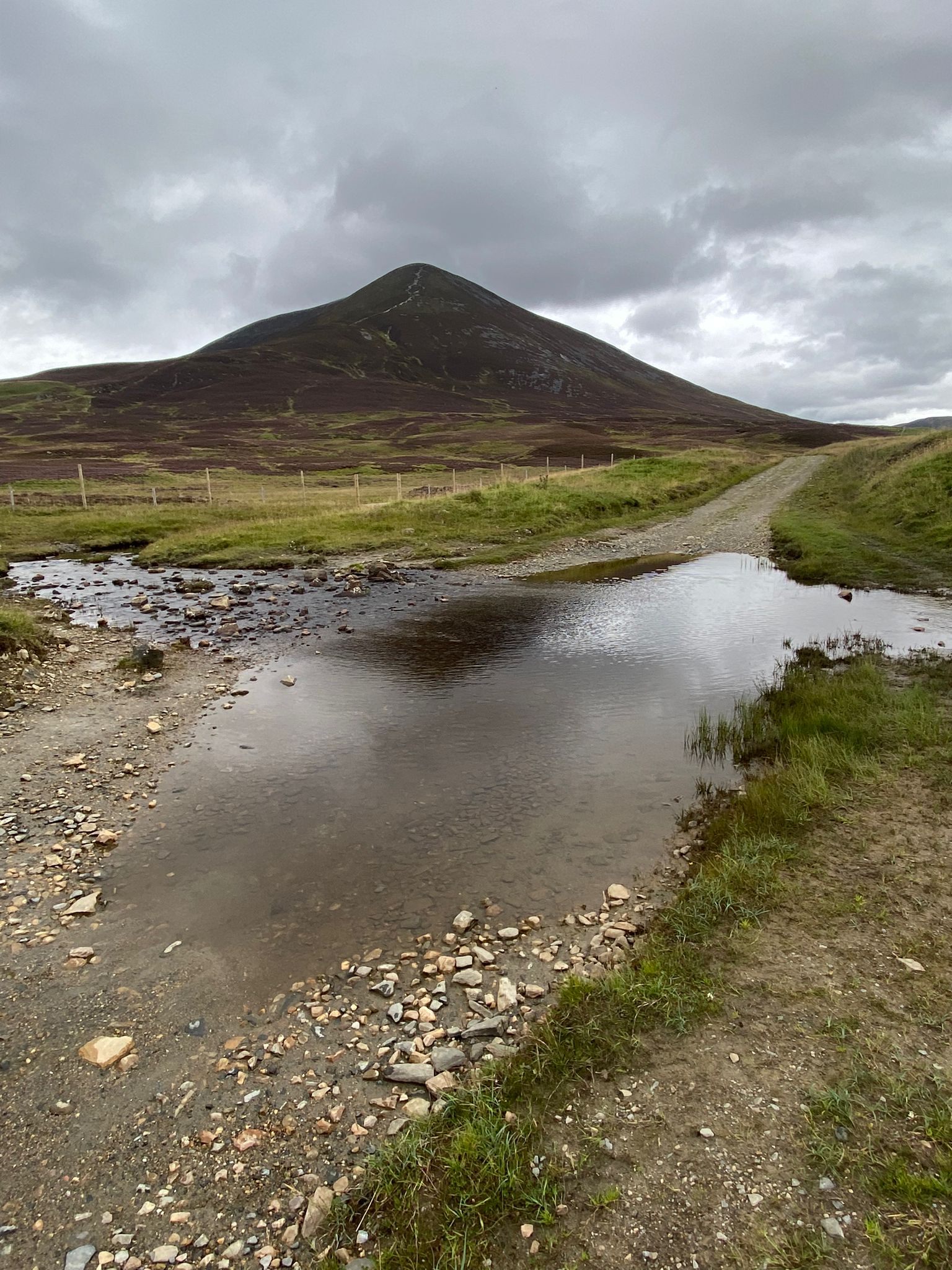 View back to Càrn Liath