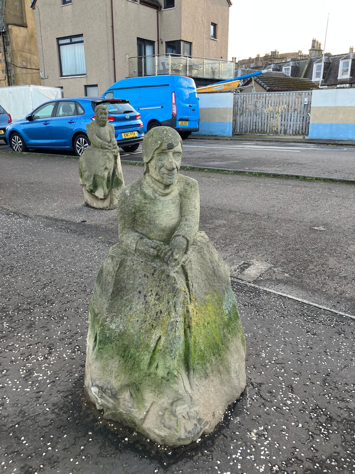 Wee Fisherman statue at harbour